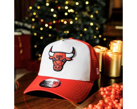 New Era 9FORTY A-Frame Trucker NBA Team Clear Black Chicago Bulls Optic White / Red Cap