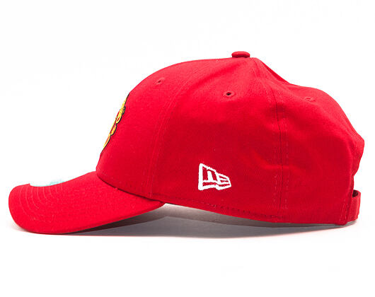 New Era Basic Manchester United Scarlet 9FORTY Strapback Cap