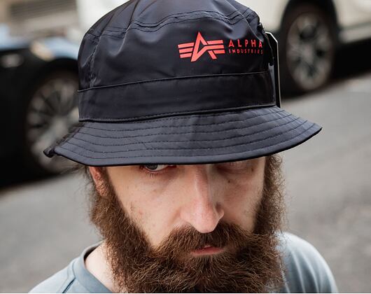 Alpha Industries Utility Bucket Hat 116911 Black / Red