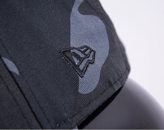 New Era 9FORTY MLB League Essential New York Yankees Strapback Moonland Camo / Black Cap