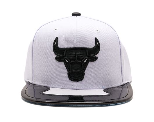 Kšiltovka Mitchell & Ness - Chicago Bulls - Day 11 Snapback - White