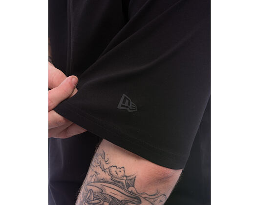 Triko New Era - Oversized Flag Tech Tee - Black