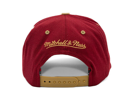 Cap Mitchell & Ness - NBA Team Arch Snapback - Cleveland Cavaliers - Dark Red / Gold