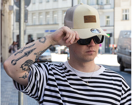 Cap New Era - Branded Denim Leather Patch 9FORTY A-Frame Trucker - Camel