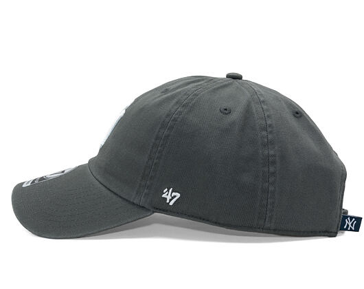 '47 Brand New York Yankees Clean Up Dark Grey Strapback Cap