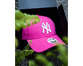 New Era Fashion Essential New York Yankees Pink/White 9FORTY Strapback Womens Cap