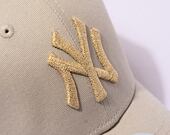Dámská kšiltovka New Era 9FORTY Womens MLB Metallic Logo New York Yankees Stone