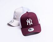 New Era 9FORTY Trucker MLB League Essential New York Yankees Maroon / White Cap