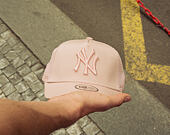 Cap New Era - MLB Outline 9FORTY A-Frame Trucker - NY Yankees - Pink Rouge / White