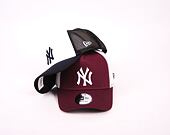 New Era 9FORTY Trucker MLB League Essential New York Yankees Maroon / White Cap
