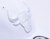 Kšiltovka New Era - NBA Essential 9FORTY - Chicago Bulls - White