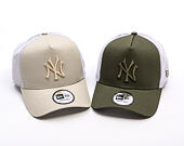 Kšiltovka New Era - MLB League Essential 9FORTY Trucker - NY Yankees - Stone
