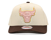 Kšiltovka Mitchell & Ness - Blush Sand Classic Red - Chicago Bulls - Sand/Brown