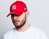 New Era 9FORTY MLB League Basic New York Yankees Strapback Scarlet / White Cap